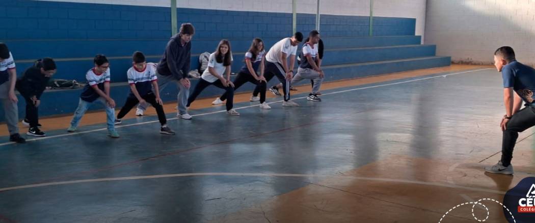 Aula Integrada: Alongamento e Aquecimento – Equilíbrio entre Mente e Corpo